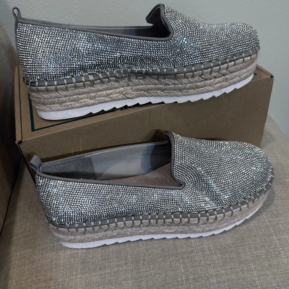 Gianni Bini Women's Silver Rhinestone Espadrille Slip On Flats Shoes Size‎ 6M